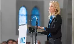 Unified Brainz enjoyed cheerful moments with Isabelle Nuessli during their virtual event Unified Brainz enjoyed cheerful moments with Isabelle Nuessli during their virtual event