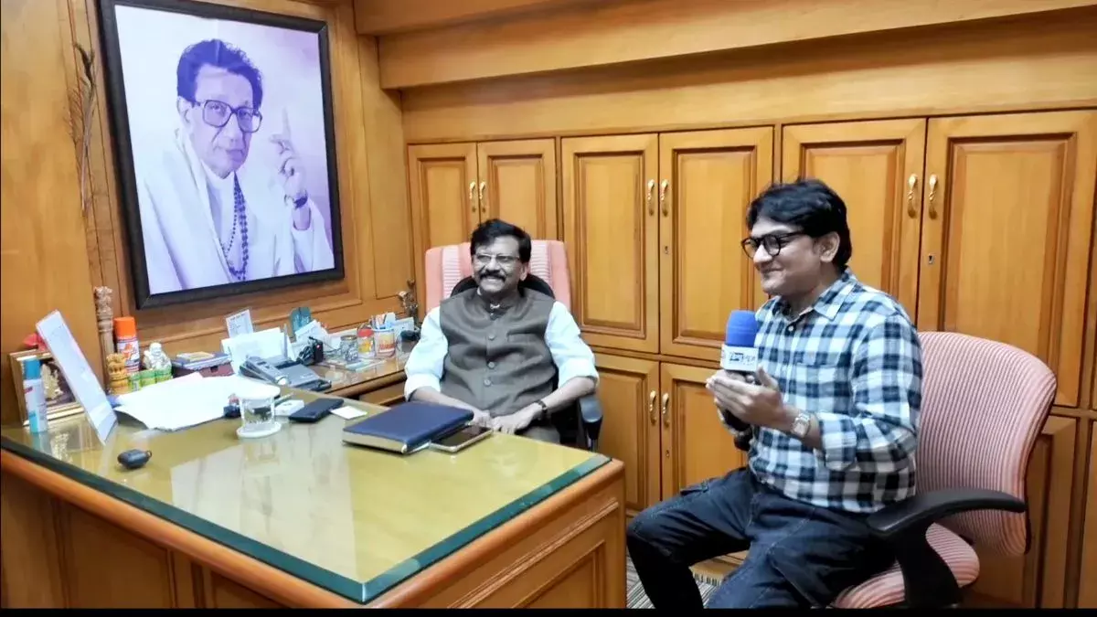 100 days in a dark cell sans sunlight; Sanjay Raut emerges stronger than ever 100 days in a dark cell sans sunlight; Sanjay Raut emerges stronger than ever