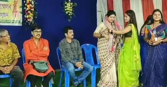 বিশ্ব মৈত্রী সংস্কৃতি পরিষদের সম্মেলনে লাল মাটির বাঁকুড়ার কৃষ্টি,সংস্কৃতির বিশ্ব জুড়ে ব্যাপ্তির অঙ্গীকার। বিশ্ব মৈত্রী সংস্কৃতি পরিষদের সম্মেলনে লাল মাটির বাঁকুড়ার কৃষ্টি,সংস্কৃতির বিশ্ব জুড়ে ব্যাপ্তির অঙ্গীকার।