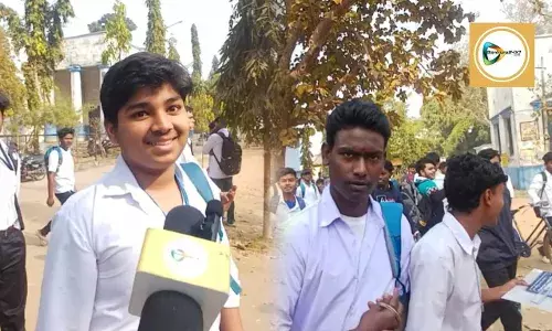 উৎসবের আবহে ইংরেজি পরীক্ষা দিল মাধ্যমিকের পরীক্ষার্থীরা,প্রশ্ন সহজ হওয়ায় খুশীর আবহ জেলা জুড়ে। উৎসবের আবহে ইংরেজি পরীক্ষা দিল মাধ্যমিকের পরীক্ষার্থীরা,প্রশ্ন সহজ হওয়ায় খুশীর আবহ জেলা জুড়ে।