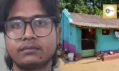 বাংলায় আল- কায়েদার স্লিপার সেল গড়ার পর্দা ফাঁস,খাতড়া থেকে জঙ্গি যোগের অভিযোগে ধৃত যুবক। বাংলায় আল- কায়েদার স্লিপার সেল গড়ার পর্দা ফাঁস,খাতড়া থেকে জঙ্গি যোগের অভিযোগে ধৃত যুবক।