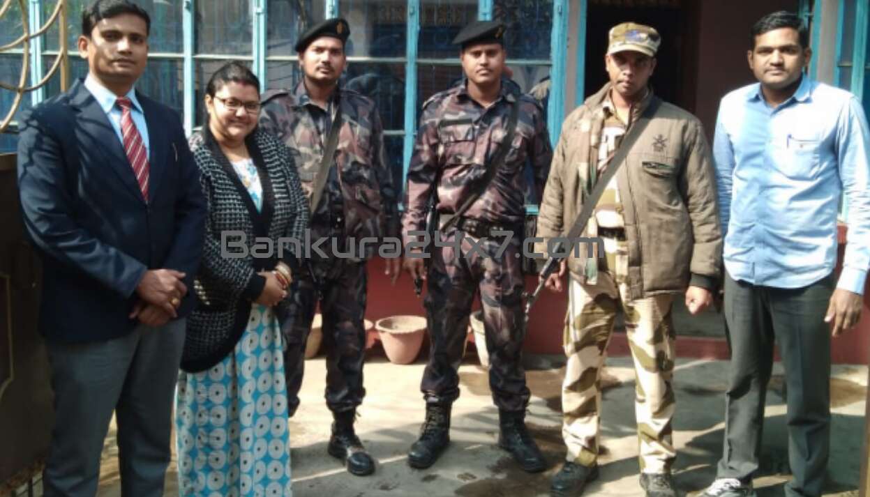 সাংসদ সৌমিত্রের শ্বশুরবাড়ির বিরুদ্ধে পুলিশি তদন্তে অসহযোগিতার নালিশ! বড়জোড়া থানায় জিডি দায়ের! সাংসদ সৌমিত্রের শ্বশুরবাড়ির বিরুদ্ধে পুলিশি তদন্তে অসহযোগিতার নালিশ! বড়জোড়া থানায় জিডি দায়ের!