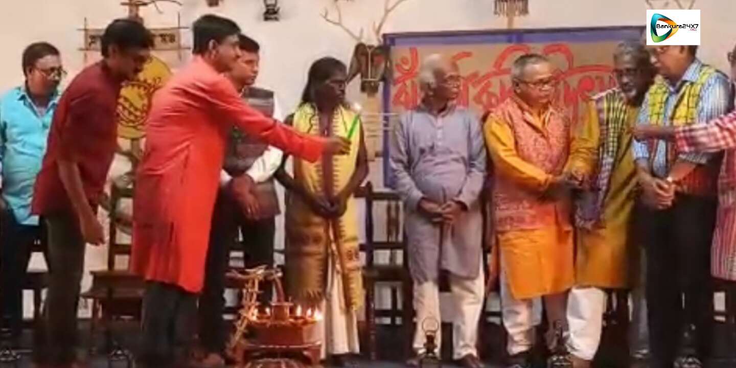 জয়পুরে কবিতা উৎসবের সূচনা করলেন পদ্মশ্রী হলধর নাগ। জয়পুরে কবিতা উৎসবের সূচনা করলেন পদ্মশ্রী হলধর নাগ।
