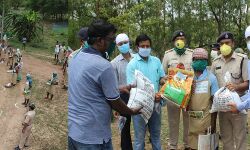 লকডাউনে আদিবাসী গ্রামে চাষের মাধ্যমে স্বনির্ভরতার দিশা দিতে  বিশেষ উদ্যোগ জেলা পুলিশের।গ্রীণ আর্থ কে সাথে নিয়ে কৃষি শিবির। লকডাউনে আদিবাসী গ্রামে চাষের মাধ্যমে স্বনির্ভরতার দিশা দিতে  বিশেষ উদ্যোগ জেলা পুলিশের।গ্রীণ আর্থ কে সাথে নিয়ে কৃষি শিবির।