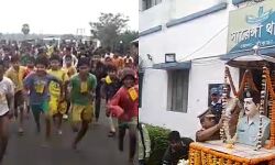 জঙ্গল মহলের সারেঙ্গায় জেলা পুলিশের উদ্যোগে  অনুষ্ঠিত হল রবি লোচন মিত্র স্মৃতি ম্যারাথন দৌড় ও রক্তদান শিবির।