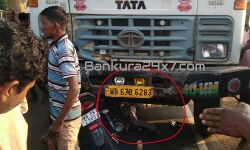 ইন্দপুরে ডাম্পারের সাথে মোটর বাইকের মুখোমুখি সংঘর্ষ, মৃত তিন যুবক।