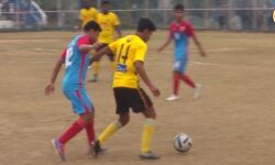 নন্দ শীল্ডের উদ্বোধনী ম্যাচে এরিয়ান কে ৩-০ গোলের ব্যবধানে হারাল কলকাতা পুলিশ। নন্দ শীল্ডের উদ্বোধনী ম্যাচে এরিয়ান কে ৩-০ গোলের ব্যবধানে হারাল কলকাতা পুলিশ।