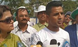 রাজ্যে ক্ষুদে ফুটবল প্রতিভা চিহ্ণিত করতে প্রাথমিক স্কুল ফুটবল লীগ চালুর পক্ষে সওয়াল মেহতাবের। রাজ্যে ক্ষুদে ফুটবল প্রতিভা চিহ্ণিত করতে প্রাথমিক স্কুল ফুটবল লীগ চালুর পক্ষে সওয়াল মেহতাবের।