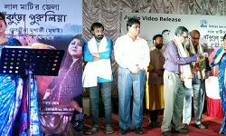 বিশ্বের দরবারে বাঁকুড়া ও পুরুলিয়া কে তুলে ধরতে শিল্পী দেবলীনার অবিনব মিউজিক ভিডিও প্রকাশ। বিশ্বের দরবারে বাঁকুড়া ও পুরুলিয়া কে তুলে ধরতে শিল্পী দেবলীনার অবিনব মিউজিক ভিডিও প্রকাশ।