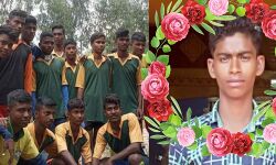 স্কুলের হয়ে খেলতে গিয়ে মাঠে চোট পেয়ে মৃত কিশোর ফুটবলার অভিজিৎ, জয়পুরে শোকের ছায়া। স্কুলের হয়ে খেলতে গিয়ে মাঠে চোট পেয়ে মৃত কিশোর ফুটবলার অভিজিৎ, জয়পুরে শোকের ছায়া।