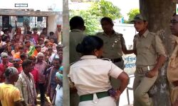 দুর্নীতি ও স্বজন পোষণের অভিযোগ তুলে ৬ দফা দাবীতে, তৃণমূল পরিচালিত লোদনা গ্রাম পঞ্চায়েত ঘেরাও করে বিক্ষোভ বিজেপির। দুর্নীতি ও স্বজন পোষণের অভিযোগ তুলে ৬ দফা দাবীতে, তৃণমূল পরিচালিত লোদনা গ্রাম পঞ্চায়েত ঘেরাও করে বিক্ষোভ বিজেপির।