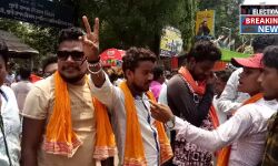 বিজেপি প্রার্থী সুভাষ সরকার এক লাখের বেশী ভোটে এগোতেই সমর্থকদের উল্লাস। #দেখুন 🎦 ভিডিও। বিজেপি প্রার্থী সুভাষ সরকার এক লাখের বেশী ভোটে এগোতেই সমর্থকদের উল্লাস। #দেখুন 🎦 ভিডিও।