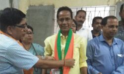 বাম নেতার বামপন্থায় আসক্তি কেটে, রামে ভক্তি! সিপিআই নেতা সুভাষ দাস যোগ দিলেন বিজেপিতে! বাম নেতার বামপন্থায় আসক্তি কেটে, রামে ভক্তি! সিপিআই নেতা সুভাষ দাস যোগ দিলেন বিজেপিতে!